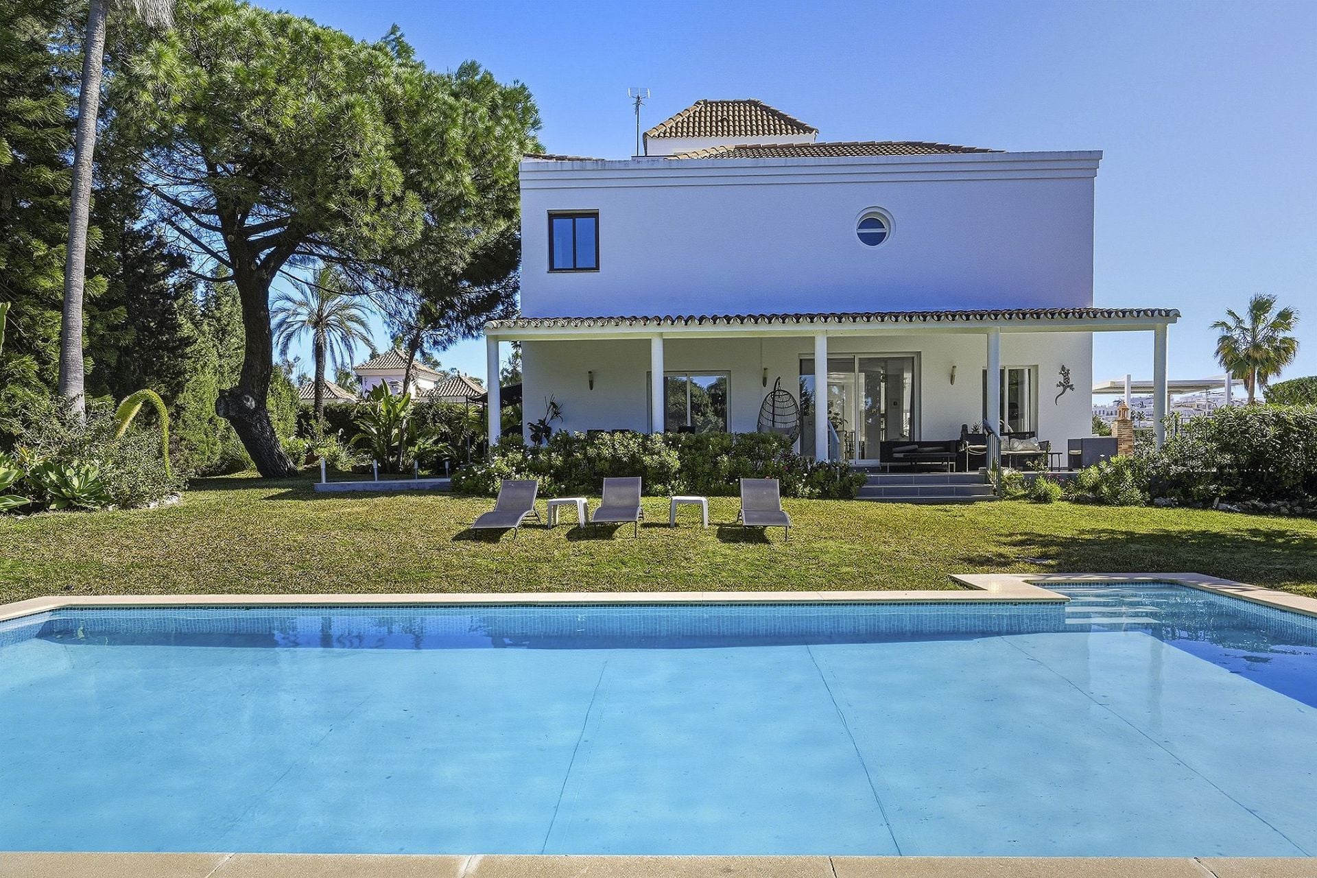 Nueva Andalucía, Marbella