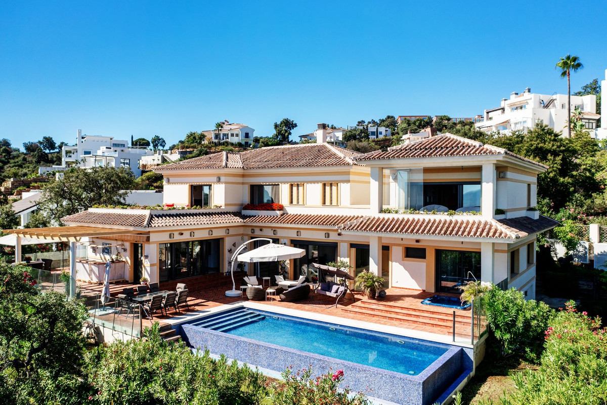 La Mairena, Marbella